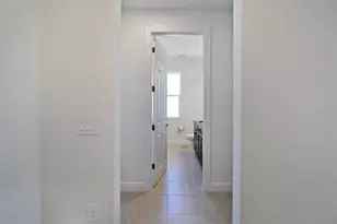 17212 Luminous Ave, Venice, FL 34293 - Photo 5