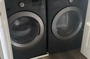 1125 Grantham Dr, Sarasota, FL 34234 - Photo 15