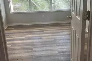 1125 Grantham Dr, Sarasota, FL 34234 - Photo 11