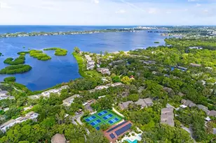 1520 Pelican Point Dr, Sarasota, FL 34231 - Photo 39