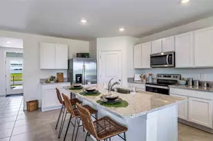 18403 Canopy Pl, Lakewood Ranch, FL 34211 - Photo 3