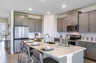 18313 Thistleberry Pl, Lakewood Ranch, FL 34211 - Photo 9