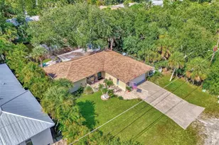 1712 Shell Dr, Englewood, FL 34223 - Photo 9