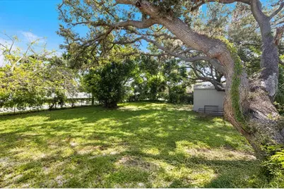 8915 Vamo Road, Sarasota, FL 34231 - Photo 49