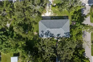 8915 Vamo Rd, Sarasota, FL 34231 - Photo 11