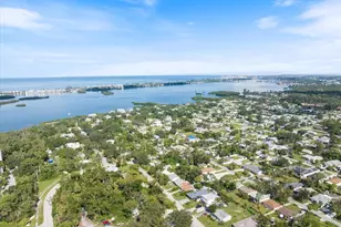 8915 Vamo Rd, Sarasota, FL 34231 - Photo 5