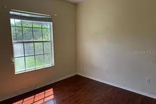 22575 Morning Glory Cir, Bradenton, FL 34202 - Photo 9