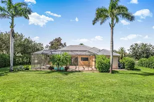 22575 Morning Glory Cir, Bradenton, FL 34202 - Photo 9