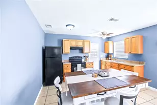 4035 40th Ave N, Saint Petersburg, FL 33714 - Photo 3