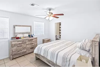 4035 40th Avenue N, Saint Petersburg, FL 33714 - Photo 9