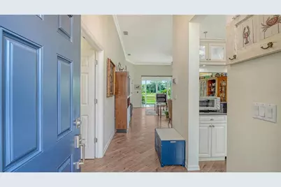 7607 Whitebridge Glen, University Park, FL 34201 - Photo 9