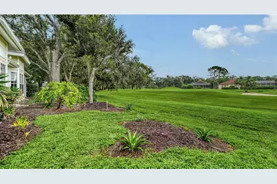 7607 Whitebridge Glen, University Park, FL 34201 - Photo 27