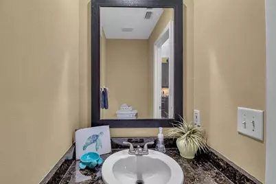 528 Forest Way, Longboat Key, FL 34228 - Photo 17