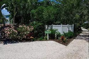 528 Forest Way, Longboat Key, FL 34228 - Photo 29