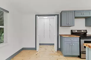 3401 51st St, Sarasota, FL 34235 - Photo 21