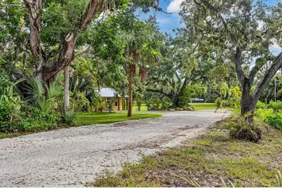 3401 51st Street, Sarasota, FL 34235 - Photo 5