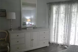 9320 Clubside Cir, Sarasota, FL 34238 - Photo 17