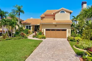 1017 Sonata Ln, Apollo Beach, FL 33572 - Photo 1