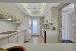 6140 Midnight Pass Rd, Sarasota, FL 34242 - Photo 13