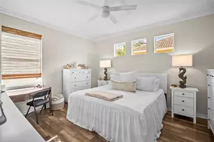 7727 33rd St E, Sarasota, FL 34243 - Photo 21