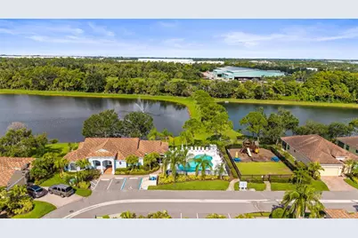 7727 33rd Street E, Sarasota, FL 34243 - Photo 35