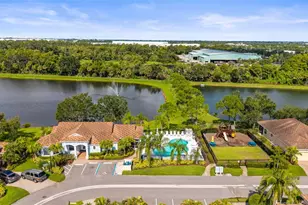 7727 33rd St E, Sarasota, FL 34243 - Photo 35