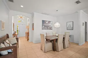 7727 33rd St E, Sarasota, FL 34243 - Photo 7