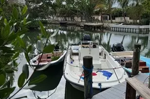 300 Garden Ln, Sarasota, FL 34242 - Photo 25