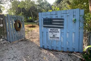 300 Garden Ln, Sarasota, FL 34242 - Photo 7