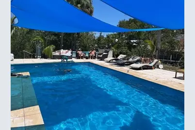 300 Garden Lane, Sarasota, FL 34242 - Photo 29