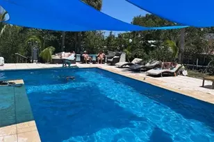 300 Garden Ln, Sarasota, FL 34242 - Photo 29