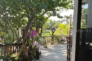 300 Garden Ln, Sarasota, FL 34242 - Photo 21