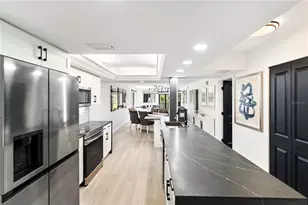 204 3rd St W, Bradenton, FL 34205 - Photo 5