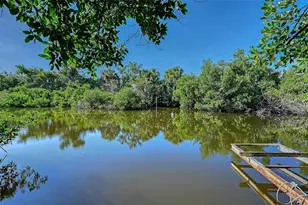 2 Island Cir, Sarasota, FL 34242 - Photo 21