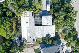 2 Island Cir, Sarasota, FL 34242 - Photo 29