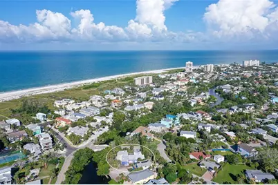 2 Island Circle, Sarasota, FL 34242 - Photo 23