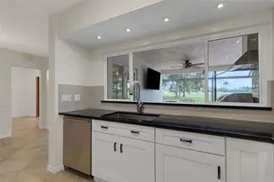 5217 Canterbury Dr, Sarasota, FL 34243 - Photo 17