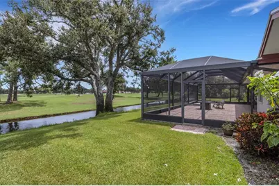 5217 Canterbury Drive, Sarasota, FL 34243 - Photo 7