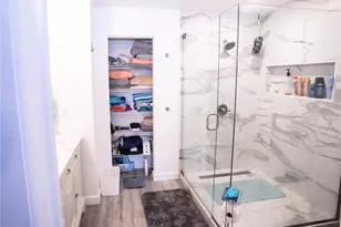 4703 Oak Hill Dr, Sarasota, FL 34232 - Photo 5