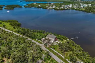 1470 Bayshore Dr, Terra Ceia, FL 34250 - Photo 1