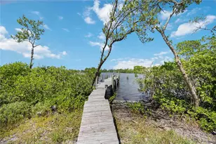 1470 Bayshore Dr, Terra Ceia, FL 34250 - Photo 37