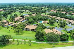 5767 Avista Dr, Sarasota, FL 34243 - Photo 17