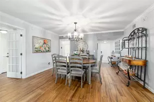 6939 W Country Club Dr N, Sarasota, FL 34243 - Photo 17