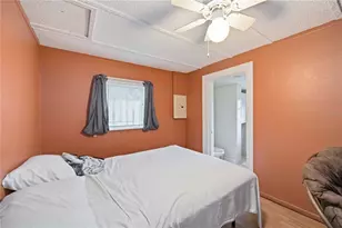 1717 8th St W, Palmetto, FL 34221 - Photo 35