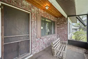 1717 8th St W, Palmetto, FL 34221 - Photo 5