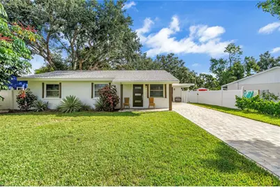 1477 S School Avenue, Sarasota, FL 34239 - Photo 1