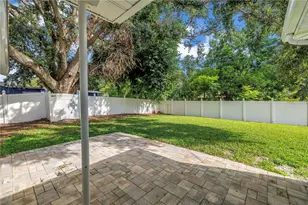 1477 S School Ave, Sarasota, FL 34239 - Photo 27