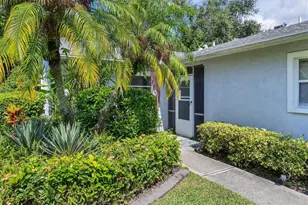 5920 Bonaventure Pl, Sarasota, FL 34243 - Photo 3