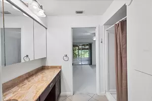 5920 Bonaventure Pl, Sarasota, FL 34243 - Photo 27