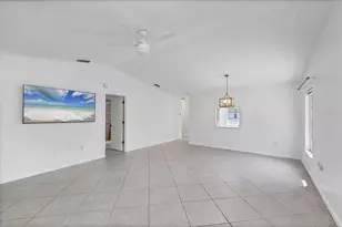 5920 Bonaventure Pl, Sarasota, FL 34243 - Photo 11